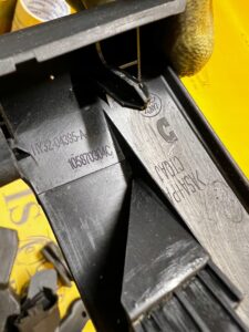 OSŁONA ZAŚLEPKA DESKI KONSOLI LEWY LEWA LAND ROVER DISCOVERY 5 V L462