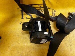 WYSTRZELONY PAS BEZPIECZEŃSTWA PRZÓD LEWY TESLA MODEL 3 PRZEDLIFT