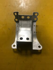 BLACHA STELAŻ MOCOWANIE KANAPY TYŁ RENAULT KADJAR