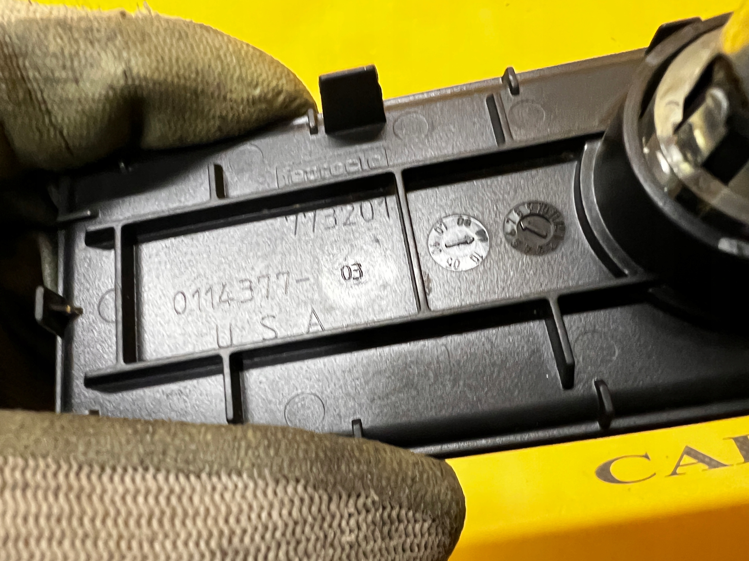 OSLONA TUNELU ŚRODKOWEGO TYLNA GNIAZDO ZAPALNICZKI BMW X5 E70 X6 E71