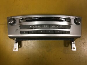 PANEL STEROWANIA RADIA NAWIGACJI INFINITI Q70 M