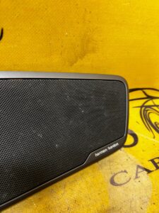 OSŁONA BLENDA GŁOŚNIKA TYLNEJ PÓŁKI LEWA HARMAN KARDON BMW 5 G30