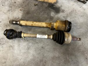 PÓŁOŚ PRZÓD PRZEDNIA PRAWA PRAWY DACIA DOKKER 1.5 BLUE DCI