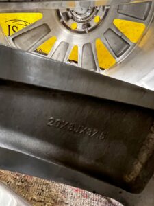 4 X FELGA ALUMINIOWA 8.0 J x 20″ 5×114.3 ET 37.5 FORD EXPLORER 20-
