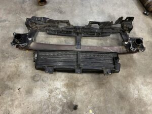 BELKA ŻALUZJA WZMOCNIENIE ZDERZAKA PRZÓD PEUGEOT 508 I 2.0 HDI RXH 4HYBRID