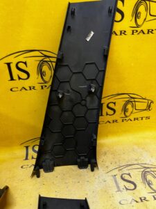 BOCZEK OSŁONA SŁUPKA ŚRODKOWEGO LEWA LEWY RENAULT CLIO IV 4 HB HATCHBACK