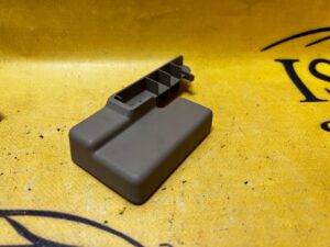 OSŁONA PLASTIK SZYNY FOTELA RANGE ROVER VOGUE L405