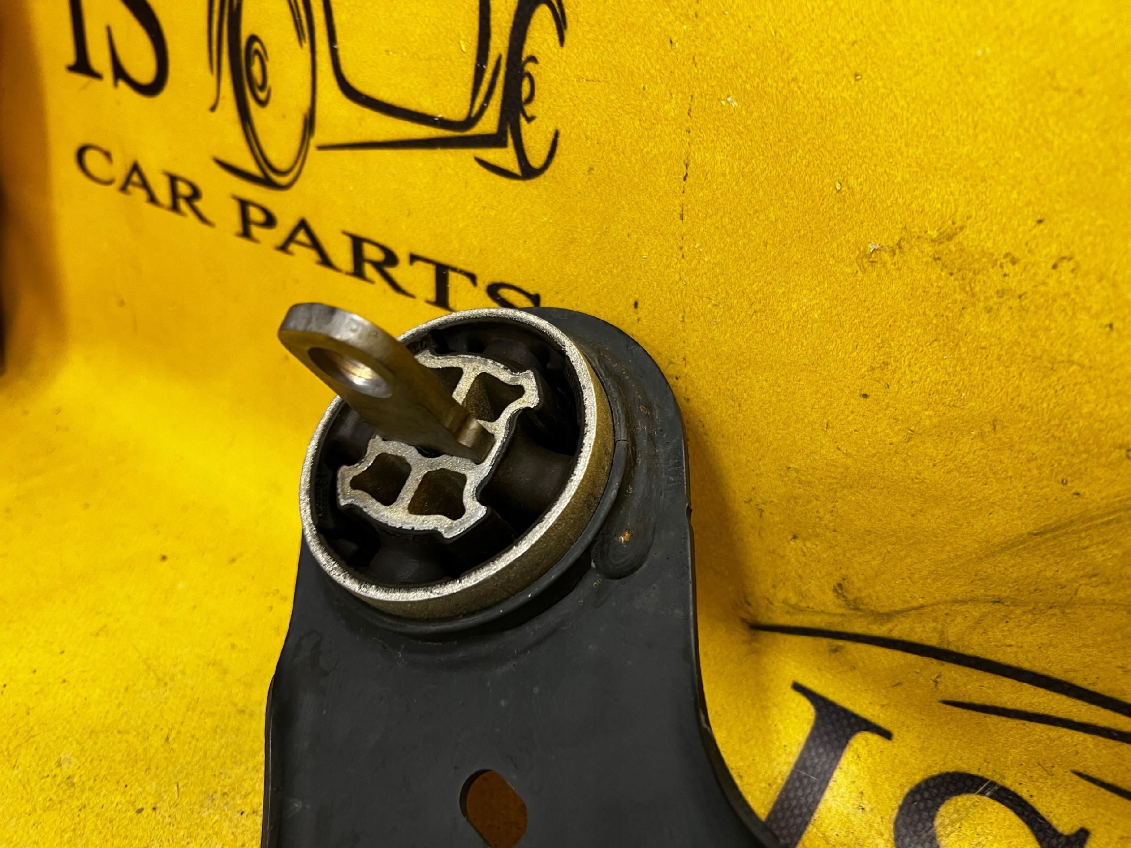 WAHACZ TYŁ TYLNY LEWY FORD KUGA MK3 FWD