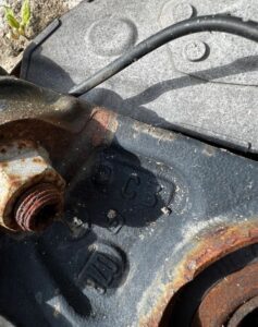 NOGA ZWROTNICA AMORTYZATOR PRZÓD LEWY PEUGEOT 3008 II 5008 II 1.5 BLUE HDI