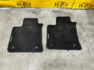 DYWANIK WYCIERACZKA WELUROWA PRZÓD LEWY ORYGINALNY RENAULT MEGANE IV HB