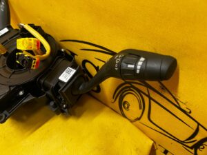 PAJĄK MANETKI TAŚMA PRZEŁĄCZNIK ZESPOLONY FORD MUSTANG VI USA