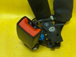 KOMPLET ZAPINKI PASÓW BEZPIECZEŃSTWA TYŁ MERCEDES CLS W257