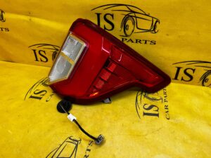 LAMPA W BŁOTNIK TYŁ TYLNA PRAWY PRAWA FORD EXPLORER MK6 USA