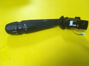 MANETKI KIERUNKOWSKAZ WYCIERACZKI C4 PICASSO II