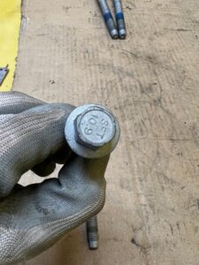 2 X ŚRUBA M12X140 FORD BRONCO 21-