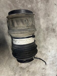 AMORTYZATOR MIECH PODUSZKA TYŁ PRAWY RANGE ROVER VELAR L5600 2.0D