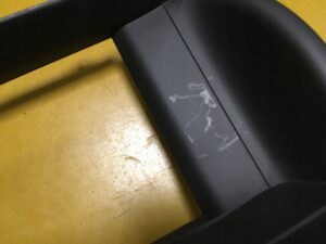 OSŁONA RAMKA EKRANU NAWIGACJI DESKI INFINITI Q30