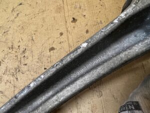 WAHACZ TYŁ TYLNY PRAWY DOLNY CHEVROLET CORVETTE C5 97-04