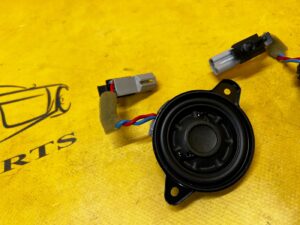 GŁOŚNIK WNĘTRZA KABINY RANGE ROVER VELAR L560