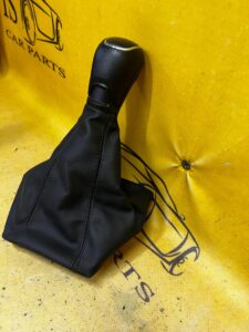 GAŁKA WYBIERAK LEWAREK MIESZEK MECHANIZM ZMIANY BIEGÓW MANUAL SKODA SCALA