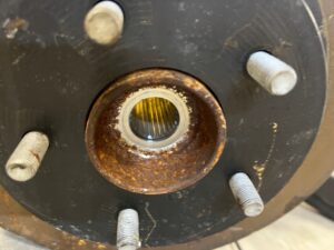 NOWA ZWROTNICA WAHACZ ZAWIESZENIE TYŁ PRAWY NISSAN X-TRAIL T32 4X4 4WD