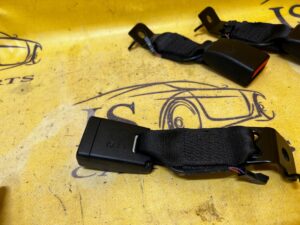 ZAPINKA PASA BEZPIECZEŃSTWA LEWY TYŁ BMW 2 F22