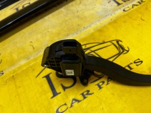 PEDAŁ POTENCJOMETR GAZU RANGE ROVER VELAR L560