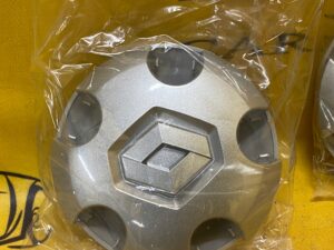 4 X DEKIELKI KOŁPAKI FELGI STALOWEJ RENAULT TRAFIC III NOWE OEM