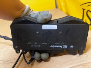 KOMPLET TARCZE KLOCKI HAMULCOWE PRZÓD BREMBO LAND ROVER DISCOVERY V L462