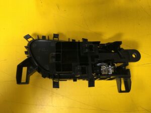 WEWNĘTRZNA KLAMKA DRZWI PRZÓD NISSAN X-TRAIL T32