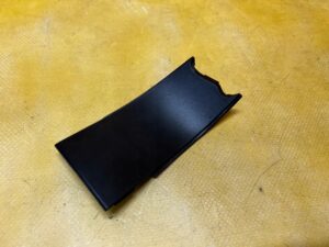 OSŁONA ZAŚLEPKA RELINGU DACHOWEGO PRAWA DACIA SANDERO II STEPWAY