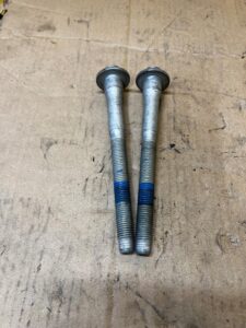 2 X ŚRUBA M16X210 FORD BRONCO 21-