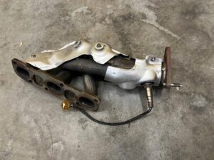 KOLEKTOR WYDECHOWY LEWY INFINITI Q70 M35H 3.5 H