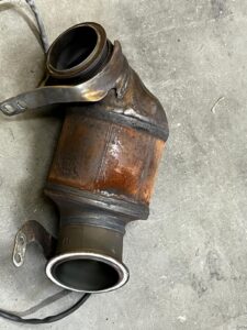 KATALIZATOR LEWY BMW M5 F90 M8 F91 F92 X5M F95 X6M F96 4.4 V8