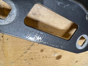 ZAWIASY MASKI POKRYWY SILNIKA PORSCHE PANAMERA 970 I LIFT M7S AGATE GREY