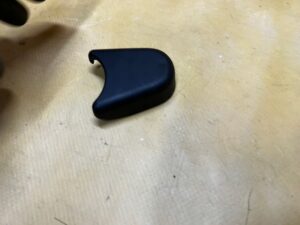 2 X OSŁONA MOCOWANIA PASA BEZPIECZEŃSTWA PEUGEOT 308 II T9