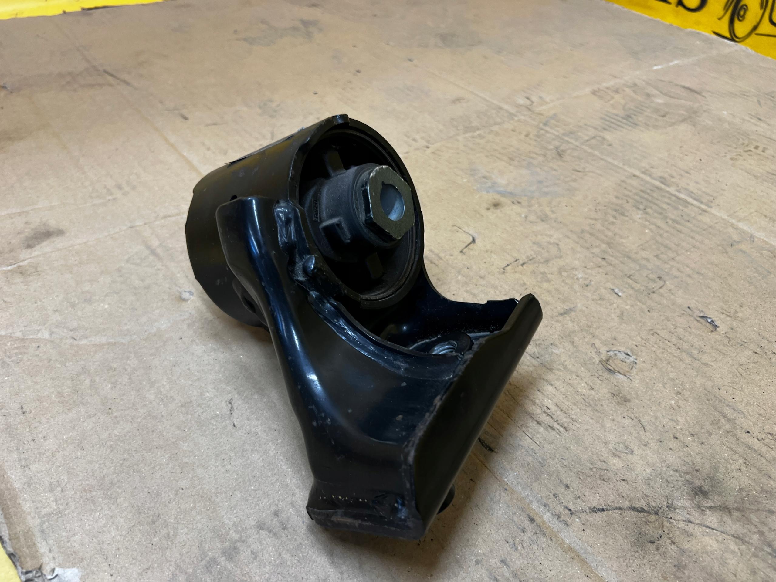 ŁAPA MOCOWANIE PODUSZKA SILNIKA LEWA FORD BRONCO 2.7 V6 ECOBOOST 21-