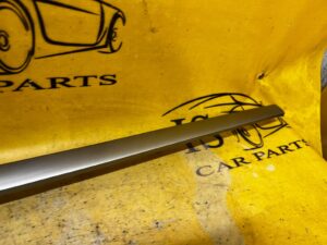 LISTWA DEKOR KONSOLI DESKI TOYOTA HILUX VIII 8