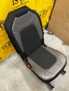 FOTEL DRUGIEGO RZĘDU PÓŁ SKÓRA GRAND C4 PICASSO II