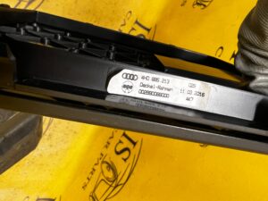 OSŁONA KLAPA SCHOWKA TYLNEJ ŚCIANY BAGAŻNIKA AUDI A8 D4 4H