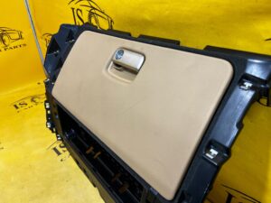 SCHOWEK PASAŻERA DESKI KONSOLI PRAWY PORSCHE MACAN 95B