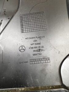 POSZYCIE OSŁONA OBUDOWA SŁUPKA ŚRODKOWEGO B LEWY MERCEDES GL X166