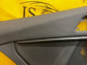 BOCZEK DRZWI TYŁ LEWY BMW 1 F40