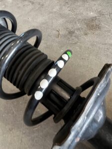 ZWROTNICA AMORTYZATOR MCPHERSON SPRĘŻYNA PRAWA SKODA SCALA 1.0 TSI