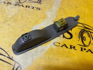 PRZYCISK PRZEŁĄCZNIK SZYBY DRZWI PRZÓD PRZEDNI PRAWY RENAULT ZOE I Z.E.