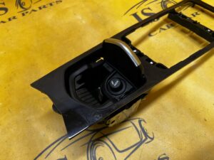 POPIELNICZKA SCHOWEK DEKOR TUNELU ŚRODKOWEGO PORSCHE PANAMERA 970 I LIFT