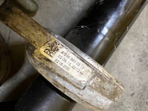 PÓŁOŚ PRZÓD PRZEDNIA PRAWA PRAWY MERCEDES CLA C117 2.2 DIESEL