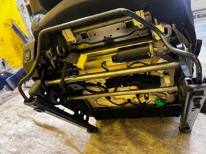 FOTEL PRZÓD PRAWY PASAŻERA AIRBAG ALLURE ELEKTRYCZNY PEUGEOT 3008 II EU