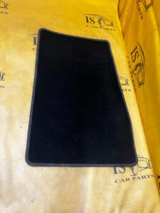 DYWANIK WYCIERACZKA WELUROWY ORYGINALNY PRZÓD PRAWY FORD FIESTA MK8