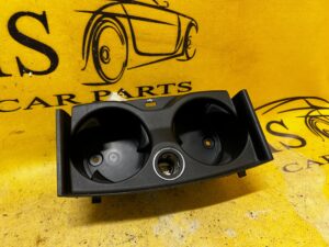 PÓŁKA UCHWYT NA KUBKI CUPHOLDER BMW 5 G30